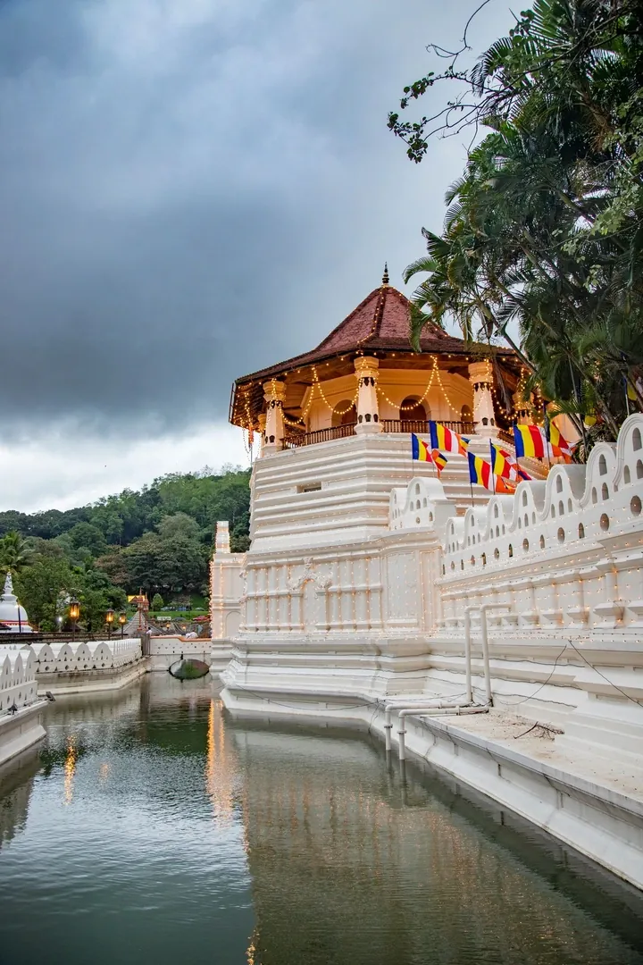Kandy, Nuwara Eliya & Bentota